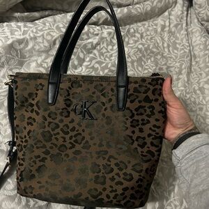 Calvin Klein purse 👜